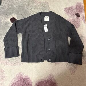 NWT abercrombie Charcoal Knit Cardigan Size S
